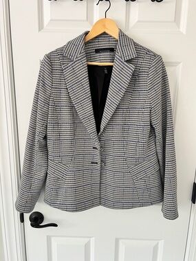 White House Black Market Black, White, Brown and Blue Houndstooth Blazer Size 14